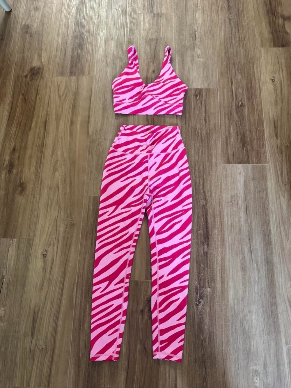 Wilo Pink Zebra-Print Sports Bra & Leggings Set
